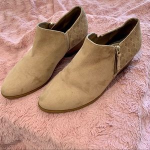Dr. Scholl’s Beige Suede Ankle Boot Sz. 9